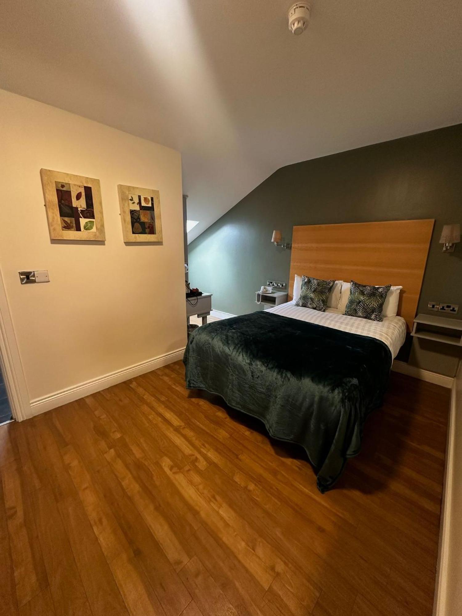 The Coach House Hotel Oranmore Ngoại thất bức ảnh