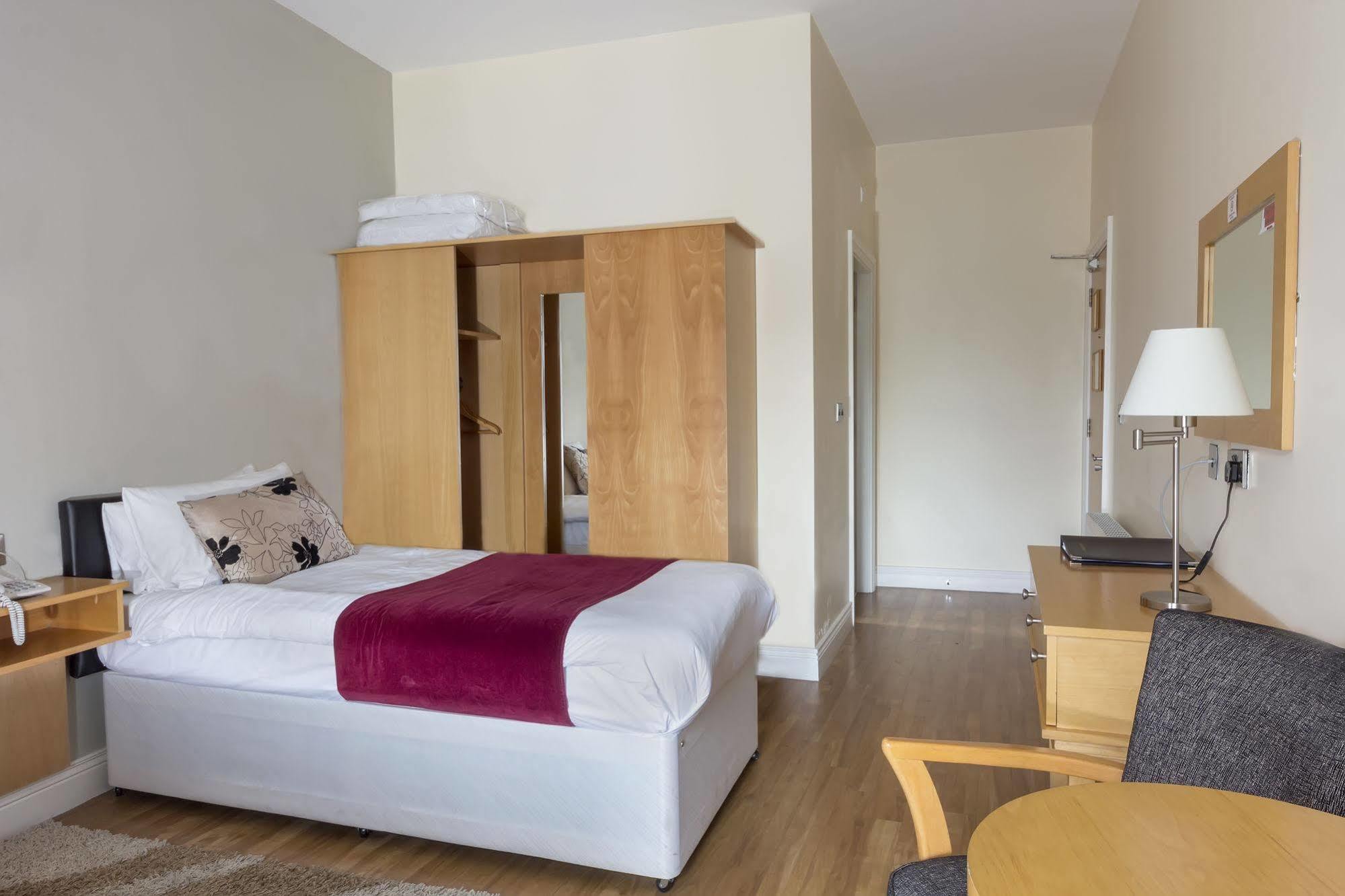 The Coach House Hotel Oranmore Ngoại thất bức ảnh