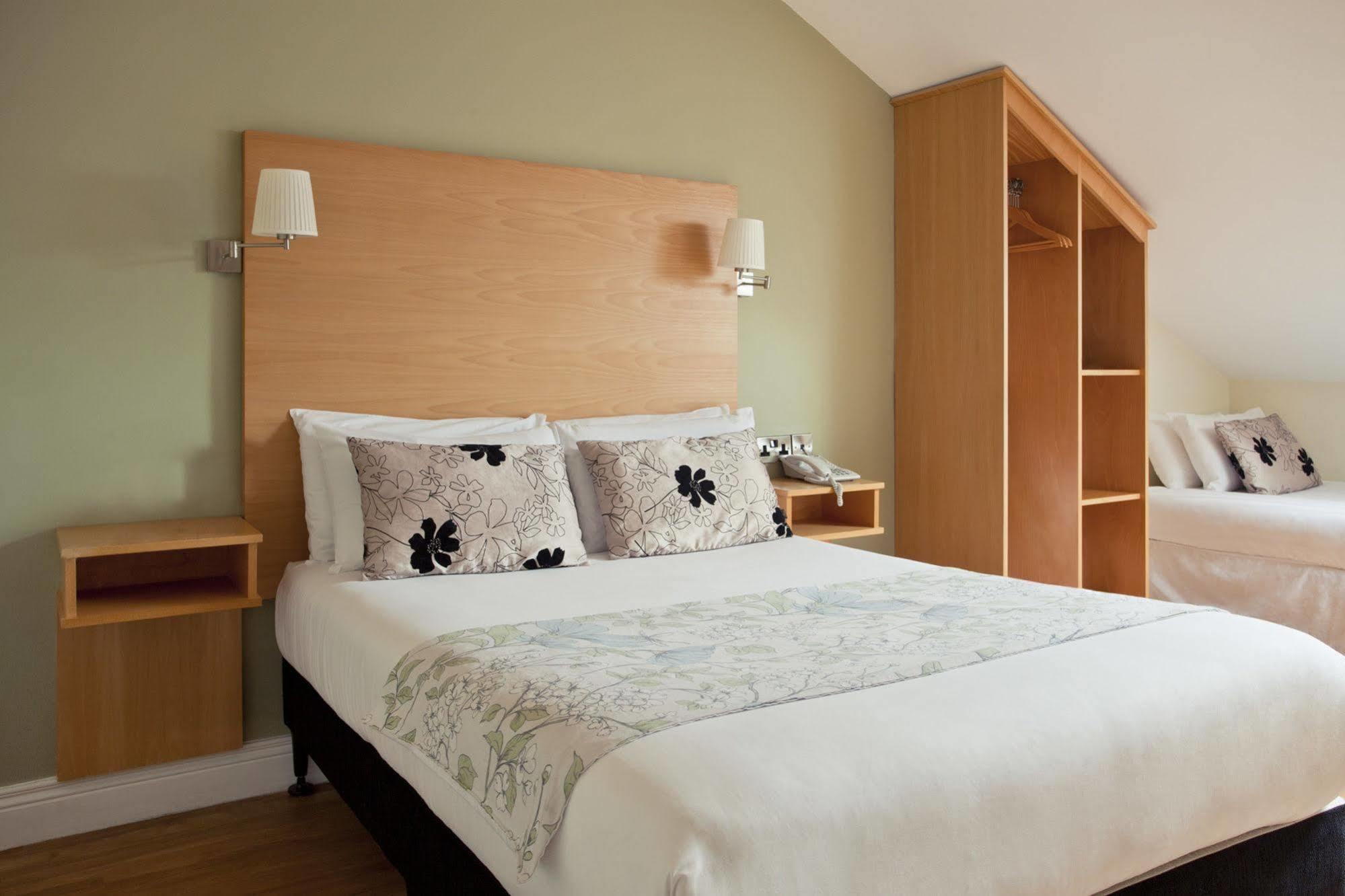 The Coach House Hotel Oranmore Ngoại thất bức ảnh